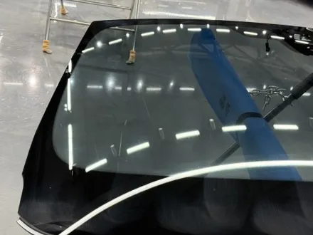 BMW X1 앞유리교체 자차 처리 비용 , 썬팅까지 같이 받아보는 유리교환 전문점