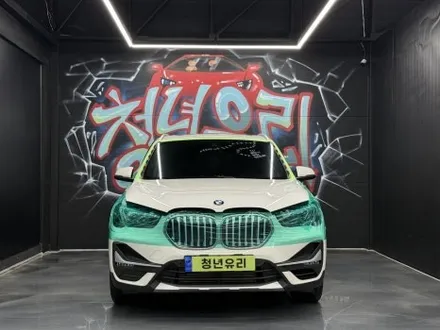 BMW X1 앞유리교체 자차 처리 비용 , 썬팅까지 같이 받아보는 유리교환 전문점