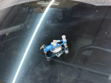 bmw i4 앞유리 돌빵 유리복원 , 유리용접 크랙수리