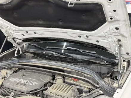 BMW X1 앞유리교체 자차 처리 비용 , 썬팅까지 같이 받아보는 유리교환 전문점