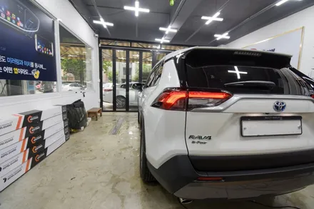 2019 도요타 RAV4 아마테라스 틴팅.