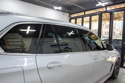BMW X5 풀체인지 M 패키지 퍼스트 에디션을 만났습니다.(아마테라스 틴팅)
