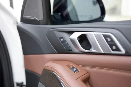BMW X5 풀체인지 M 패키지 퍼스트 에디션을 만났습니다.(아마테라스 틴팅)