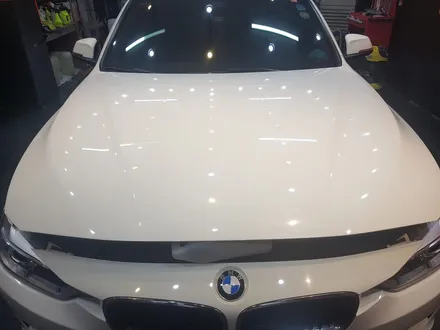 BMW 320D 프리미엄 수성광택 TGGT전용유리막코팅 [인천 남동구 유리막코팅] / 김포시 마산동