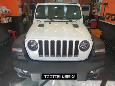 지프 랭글러 루비콘 TGGT스페셜세차 [인천 남동구 논현동 광택 유리막코팅 보험수리 세차] / 김포시 마산동