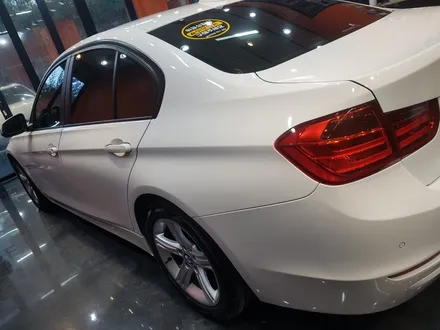 BMW 320D 프리미엄 수성광택 TGGT전용유리막코팅 [인천 남동구 유리막코팅] / 김포시 마산동
