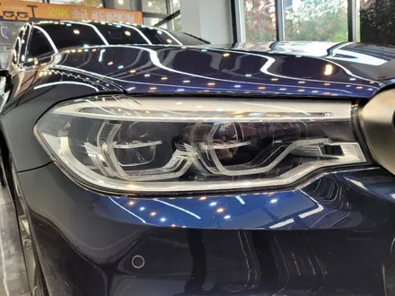 BMW M550d 광택,유리막코팅시공 [김포 광택 유리막코팅 보험수리 세차] / 김포시 마산동