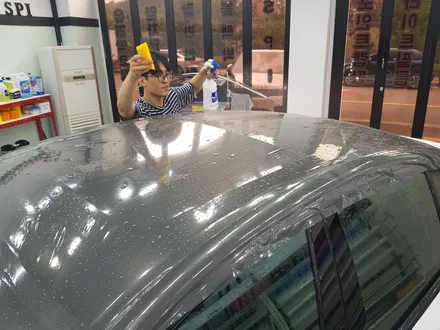 일산 은평 파주 BMW 루프스킨전문점[코션일산점]BMW G30 M550D 탑폴리에 유광그레이 루프스킨 + M퍼포먼스 사이드데칼 / 고양시 덕양구 신원동