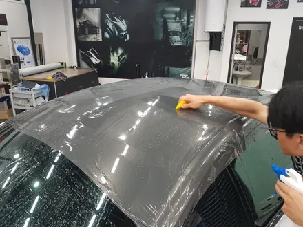 일산 은평 파주 BMW 루프스킨전문점[코션일산점]BMW G30 M550D 탑폴리에 유광그레이 루프스킨 + M퍼포먼스 사이드데칼 / 고양시 덕양구 신원동