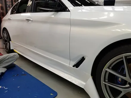 일산 BMW 랩핑전문점[코션코리아 일산점]BMW G30 530I KPMF-화이트 스타라이트 골드 전체랩핑 / 고양시 덕양구 신원동