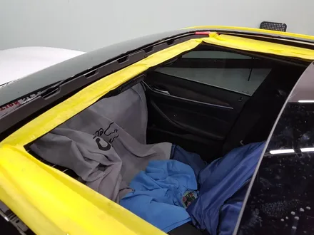 일산 고양 파주 BMW 루프스킨전문점[코션코리아 일산점]신형BMW G30 530I 탑폴리에 루프스킨 시공후기~! / 고양시 덕양구 신원동