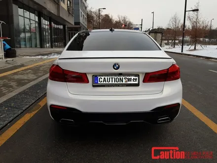 일산 BMW 랩핑전문점[코션코리아 일산점]BMW G30 530I KPMF-화이트 스타라이트 골드 전체랩핑 / 고양시 덕양구 신원동