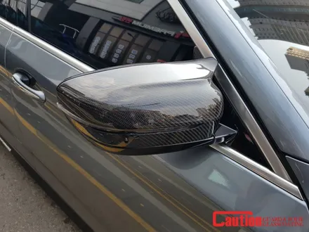 일산 고양 파주 BMW 랩핑전문점[코션코리아 일산점]BMW G30 520D M퍼포먼스 사이드데칼 + 카드니그릴/카본사이드미러 교체 / 고양시 덕양구 신원동