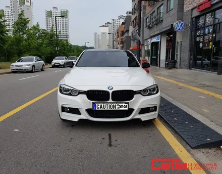일산 고양 파주 BMW 루프스킨전문점[코션코리아 일산점]BMW 330I 알파인화이트 탑폴리에루프스킨 + 사이드미러 카본랩핑 시공후기 / 고양시 덕양구 신원동