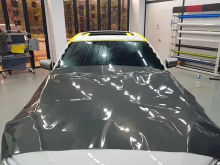 일산 은평 파주 BMW 루프스킨전문점[코션일산점]BMW G30 M550D 탑폴리에 유광그레이 루프스킨 + M퍼포먼스 사이드데칼 / 고양시 덕양구 신원동