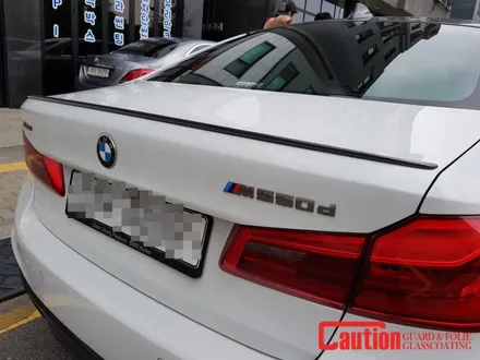 일산 은평 파주 BMW 루프스킨전문점[코션일산점]BMW G30 M550D 탑폴리에 유광그레이 루프스킨 + M퍼포먼스 사이드데칼 / 고양시 덕양구 신원동