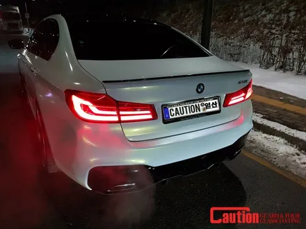 일산 BMW 랩핑전문점[코션코리아 일산점]BMW G30 530I KPMF-화이트 스타라이트 골드 전체랩핑 / 고양시 덕양구 신원동
