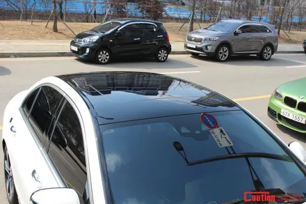 일산 고양 은평 벤츠 루프스킨 전문점 [코션코리아 일산점] 벤츠e220d 탑폴리에루프스킨 시공후기~! / 고양시 덕양구 신원동