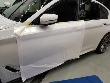 일산 BMW 랩핑전문점[코션코리아 일산점]BMW G30 530I KPMF-화이트 스타라이트 골드 전체랩핑 / 고양시 덕양구 신원동