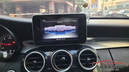 벤츠 C클래스 W205 12.3인치 모니터 M2C-200A장착 / 인천, 부평, 부천