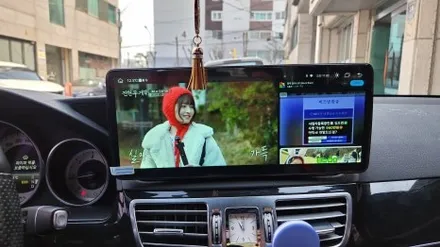 벤츠 W212 순정모니터 탈거 12.3인치 안드로이드 올인원 장착 / 인천, 부평, 부천