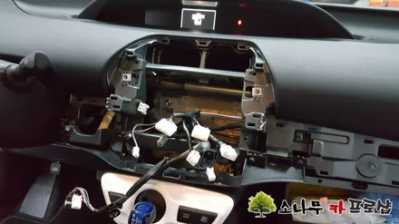 토요타 프리우스 아틀란 네비 매립 / 인천, 부평, 부천