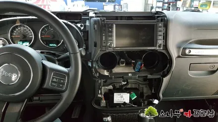 Jeep 루비콘 아틀란네비 장착 / 인천, 부평, 부천