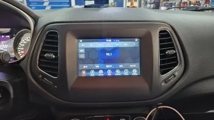 지프 컴패스 순정 모니터 오디오 탈거후 아이나비 카인원 안드로이드 올인원 장착 / 인천, 부평, 부천