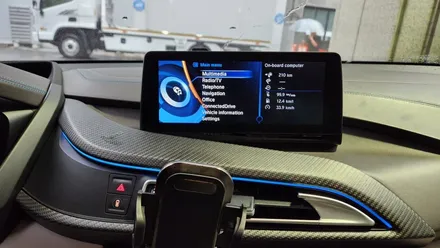 BMW i8 순정 모니터 이용 애플 카플레이 안드로이드 오토 장착 / 인천, 부평, 부천