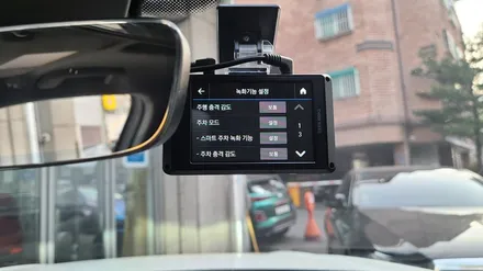 티구안 순정 블랙박스 고장으로 아이나비Z8000 교체후 안전하게 녹화합니다 / 인천, 부평, 부천