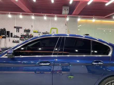 부산 랩핑&디테일링관리 전문점 스펙터클 코리아 하단 : BMW 5 시리즈 루프스킨/전체 크롬 랩핑 시공 / 부산 사하구 하단동