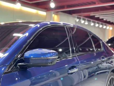부산 랩핑&디테일링관리 전문점 스펙터클 코리아 하단 : BMW 5 시리즈 루프스킨/전체 크롬 랩핑 시공 / 부산 사하구 하단동