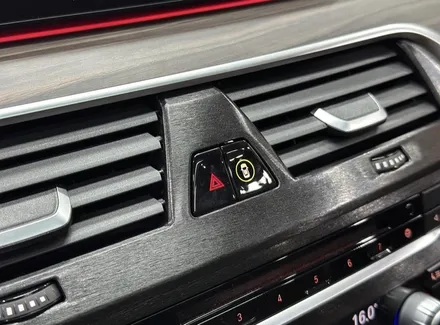 BMW 520d 실내 하이그로시 랩핑 / 부산 사하구 하단동