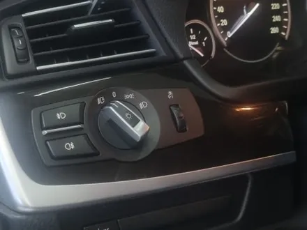 BMW 5시리즈 부산 명지 실내카본 랩핑 시공 / 부산 강서구