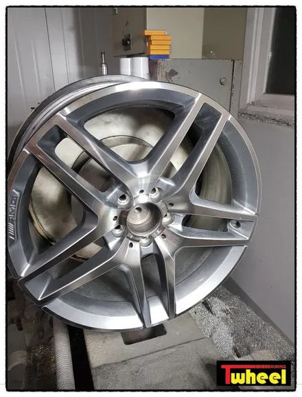 티휠 - #벤츠_휠복원 #벤츠S_휠수리 #BENZ #벤츠S63_AMG #수입차휠복원  #안산휠수리 #수원휠수리  #안양휠수리 #용인휠수리 #시화휠수리 #안산휠복원 #수원휠복원 / 안산시 상록구