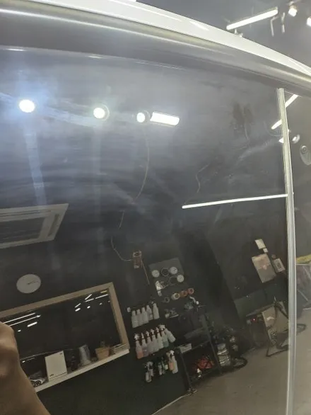 테슬라 모델Y 석회물 낙수 제거 광택/ 수원 영통 광교 / 프리미엄 디테일링 센터 153디테일링 / 경기 수원