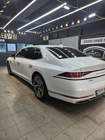 제네시스 G90/ 묵은 때와 워터스팟 완벽 제거/ 프리미엄 디테일링 세차/수원 영통 광교 /153디테일링 / 경기 수원
