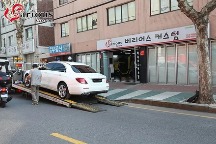 신차 출고 벤츠 신형E클래스 E200 핸들열선+전동트렁크 시공 / 김포