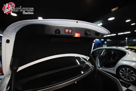 벤츠 E200에 필요한 옵션 딱 하나만 꼽으라면? / 김포