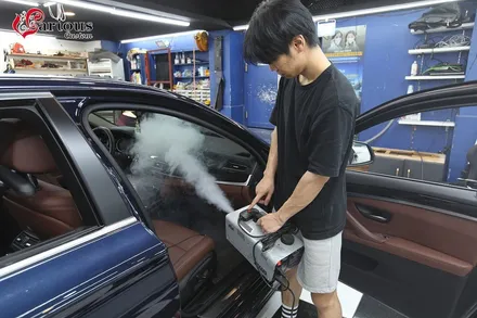 서울 베리어스커스텀/BMW 5시리즈 냉온장고 시공 / 김포