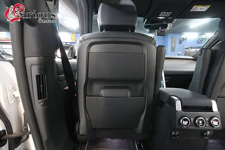 햇살이 뜨겁게 느껴지는 차 안에서는 역시 통풍시트 유용해요 / 김포