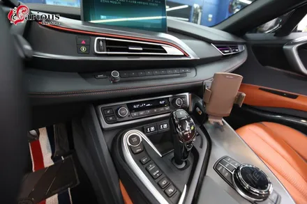 BMW i8로드스터도 피할 수 없는 시트 뜨거움. 통풍시트로 해결 / 김포