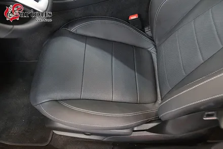 벤츠 E300에 전동트렁크와 통풍시트만 있다면 완벽해요. / 김포
