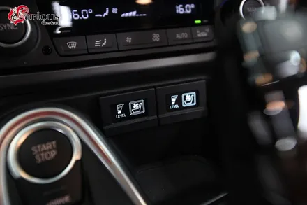 BMW i8로드스터도 피할 수 없는 시트 뜨거움. 통풍시트로 해결 / 김포