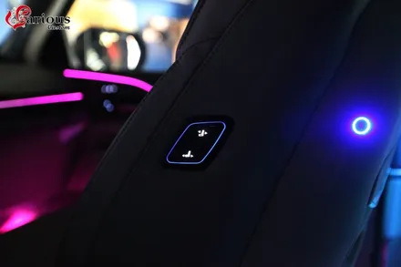 캐딜락 에스컬레이드 루프 엠비언트,LED 워크인 스위치,전동 테이블 옵션 시공 / 김포