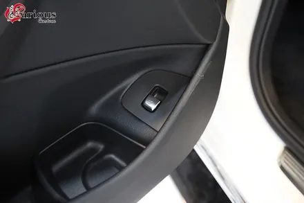 벤츠 신형E클래스 E300 아방가르드 핸들열선+전동트렁크 시공 / 김포