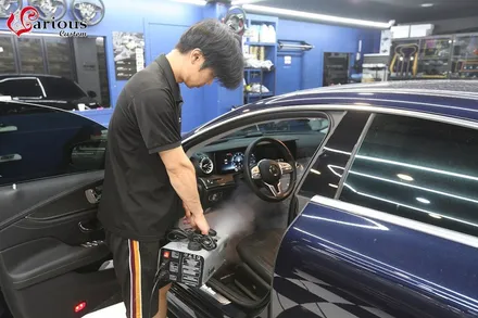 벤츠 CLS 300d에도 필요한 순정스러움 가득 통풍시트 / 김포