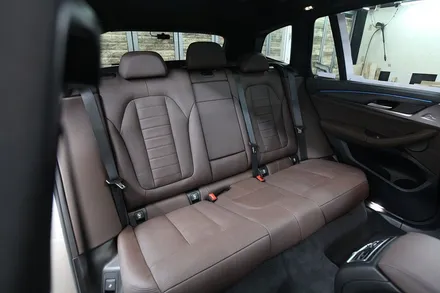 BMW ix3 1열+2열 통풍시트로 매일 뽀송함 가득 / 김포