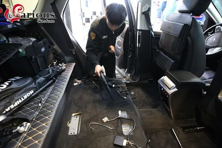 랜드로버 디스커버리 스포츠 이만한 뒷좌석은 찾기 힘들죠 / 김포