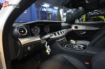 벤츠 신형E클래스 E300 아방가르드 핸들열선+전동트렁크 시공 / 김포